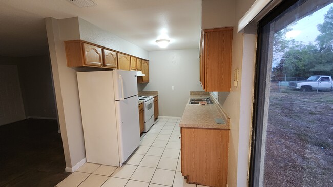 Building Photo - 3379 North Ave