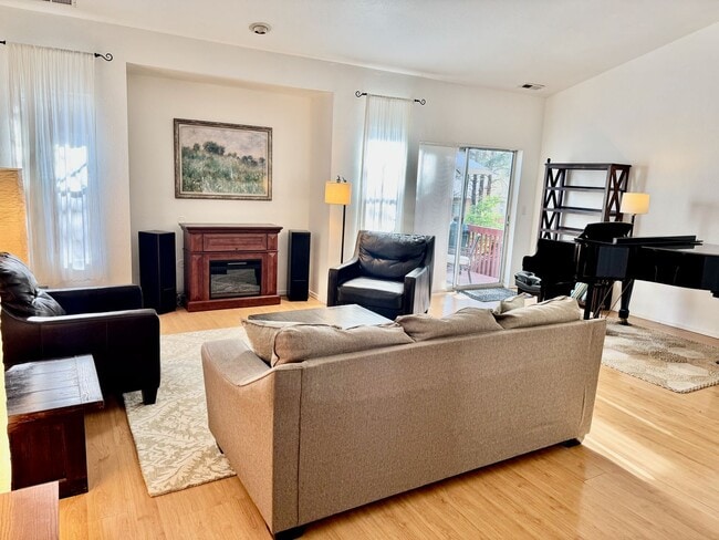 Building Photo - 4809 S Dory Trail