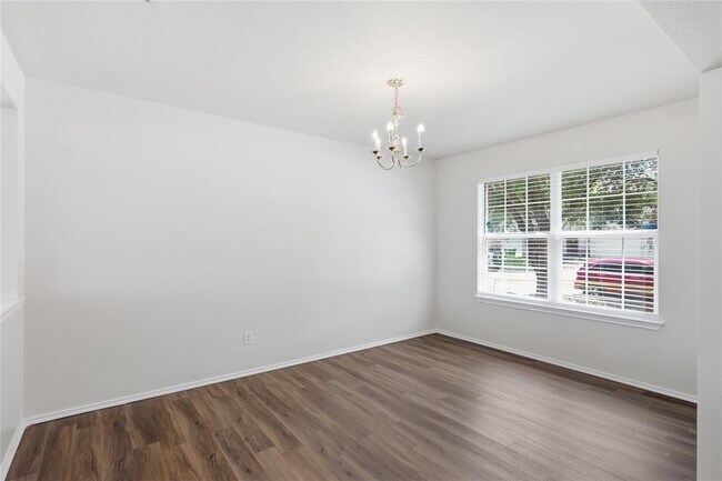 Building Photo - 18120 Topsail St