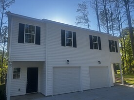 Building Photo - 705 Georgetown Cir
