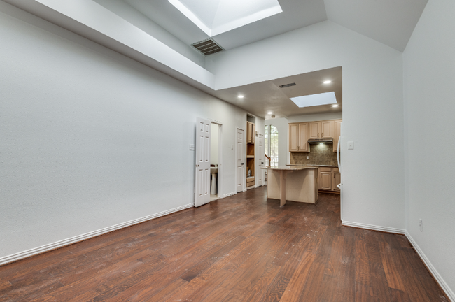 Building Photo - 18702 Riverstone Ct