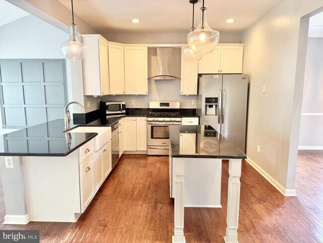 Building Photo - 35 Live Oak Ln