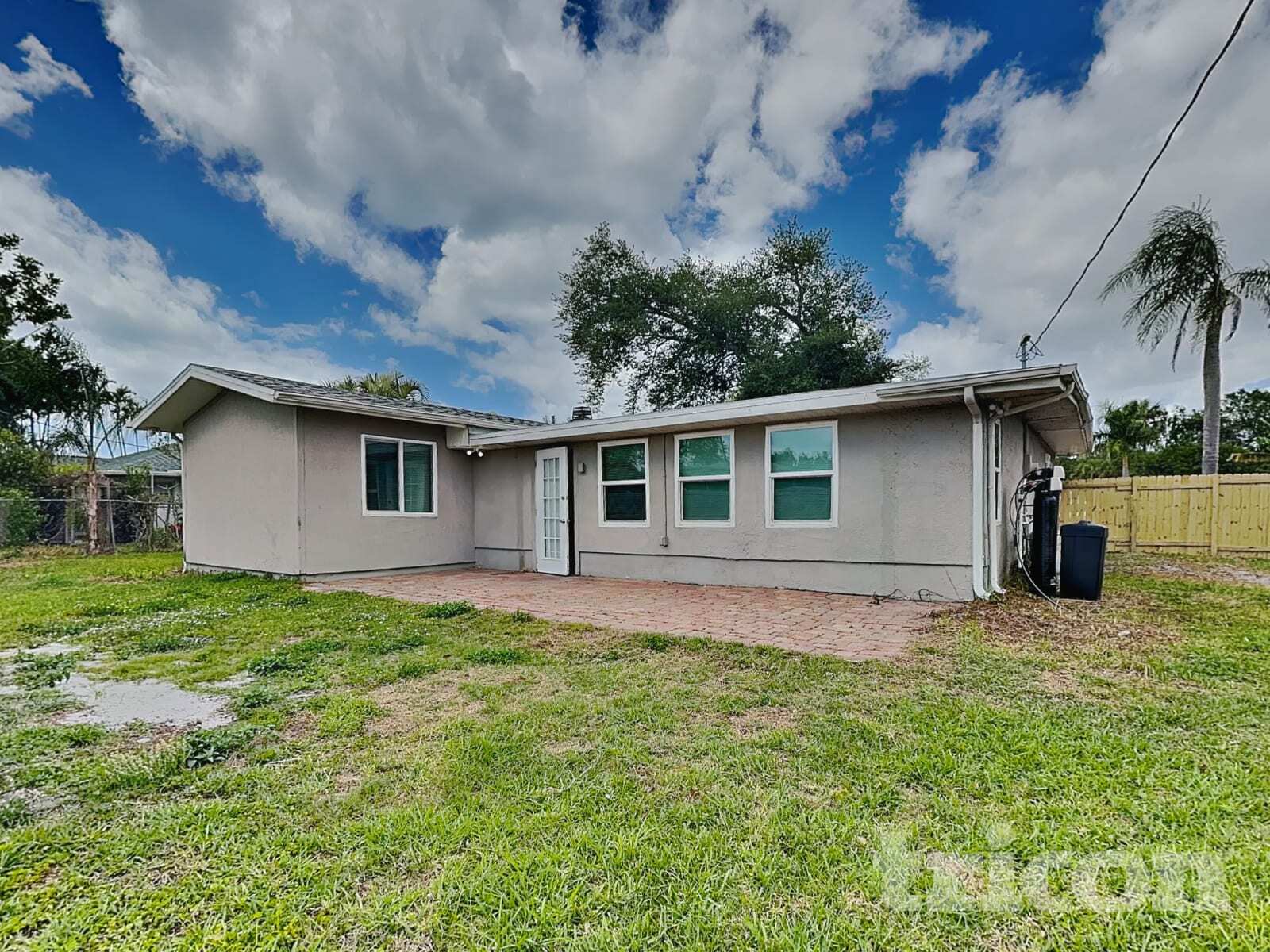 Building Photo - 320 Rigel Rd