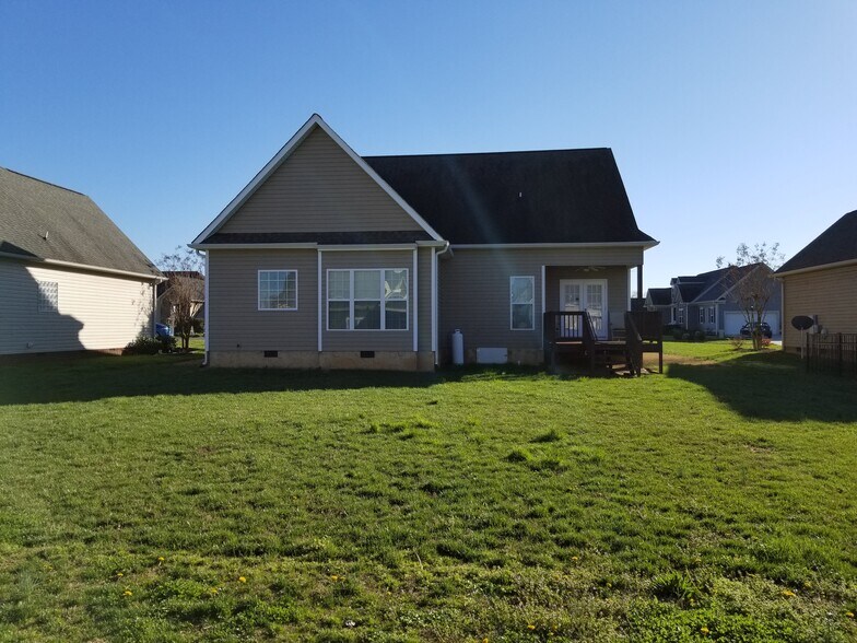 Building Photo - 8401 Gracie Mac Ln