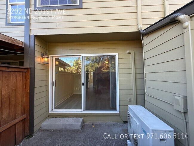 Building Photo - 2202 NE 201st Ave