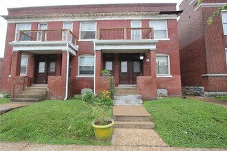 Building Photo - 3502 Arsenal St