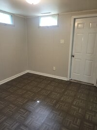 Building Photo - 2417 Tyler St