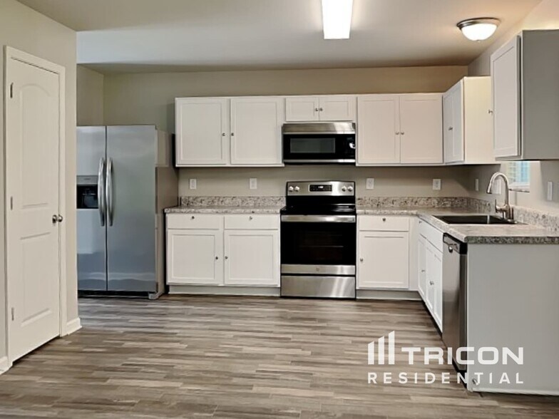 Building Photo - 437 Brookfield Dr