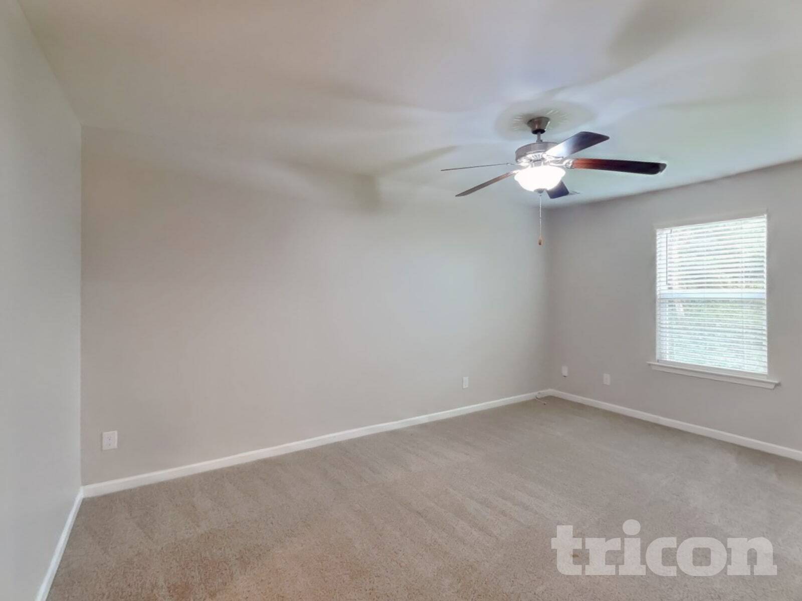 Building Photo - 3412 Vedette Ln