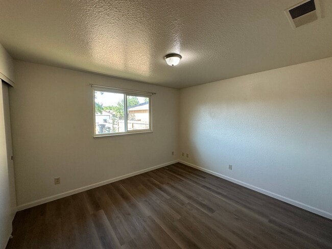 Building Photo - 2631 Dobbins Ln