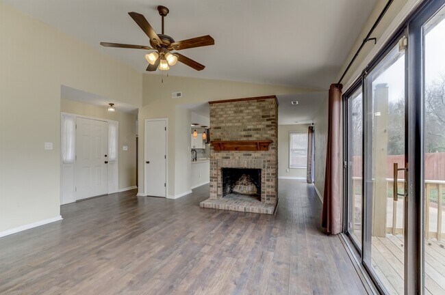 Family Room - 5321 Reedham Ct