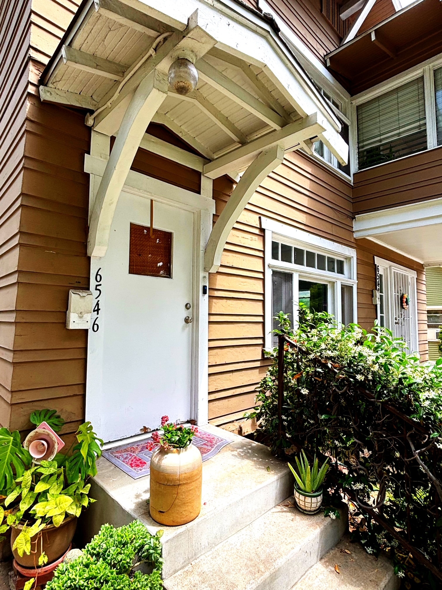 Front Entrance #2 - 6546 Painter Ave