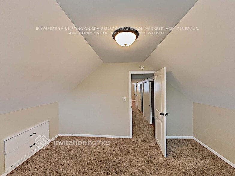 Building Photo - 336 W Brookfield St