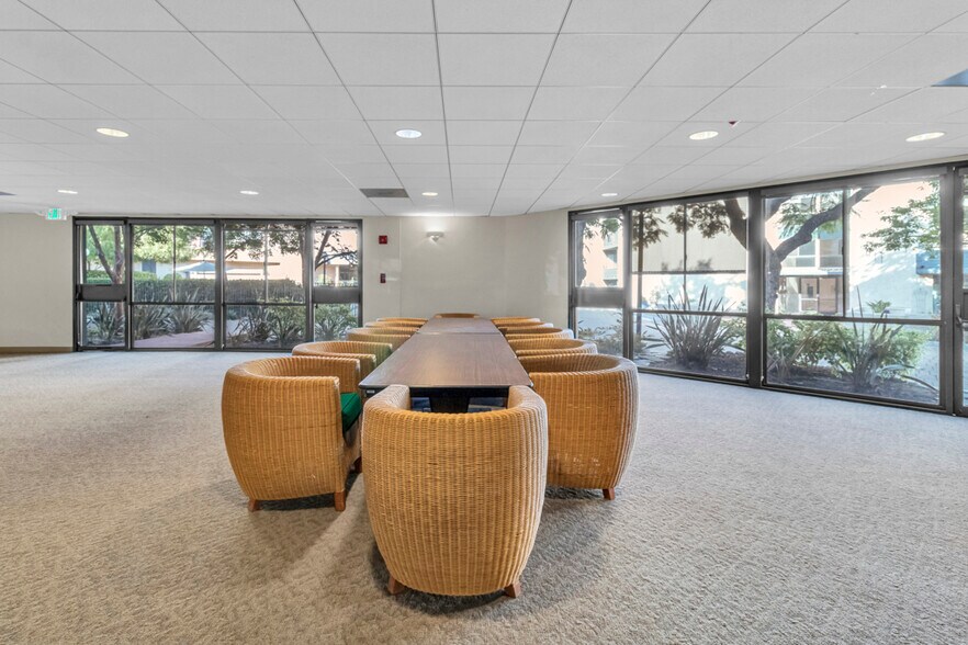 Building Photo - 4499 Via Marisol Via