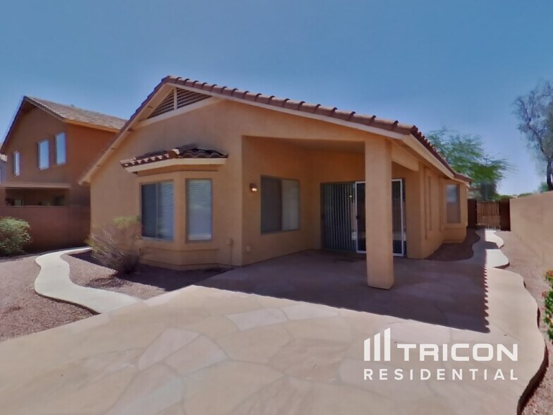Building Photo - 15480 W Yucatan Dr