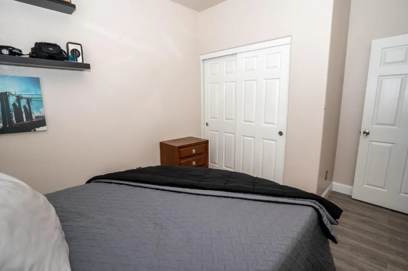 Building Photo - 7269 W Robinwood Ln