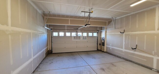 Building Photo - Stunning 3 bd House in Lacey!
