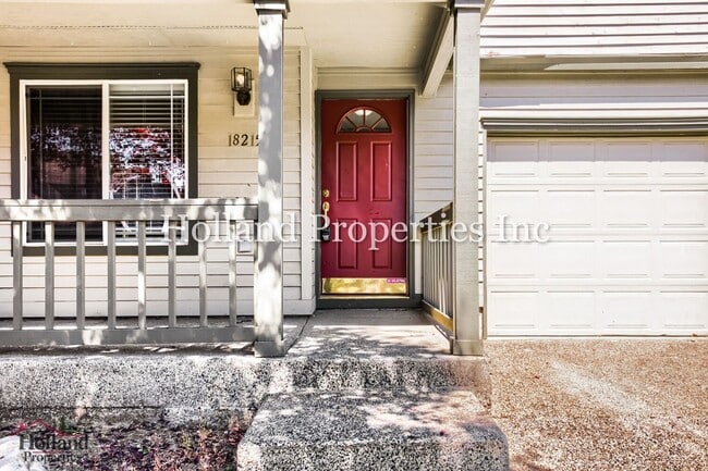 Building Photo - 18215 SW Longacre St