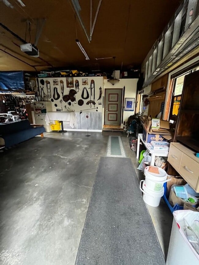 Building Photo - 1334 Straight Creek Dr