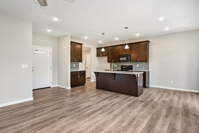 Building Photo - Great spacious home in Willard