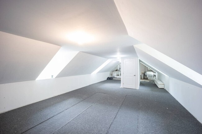 Building Photo - 1 Kewanee Rd