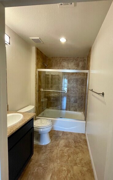 Building Photo - 5842 Harold Way