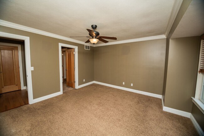 Building Photo - 405 Galway Dr