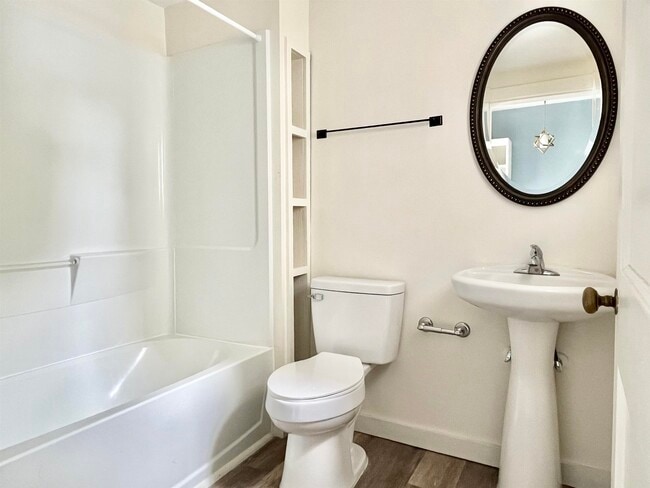 Building Photo - 8 Rohde Ave