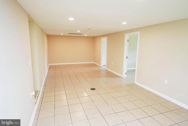 Building Photo - 30446 Zion Rd