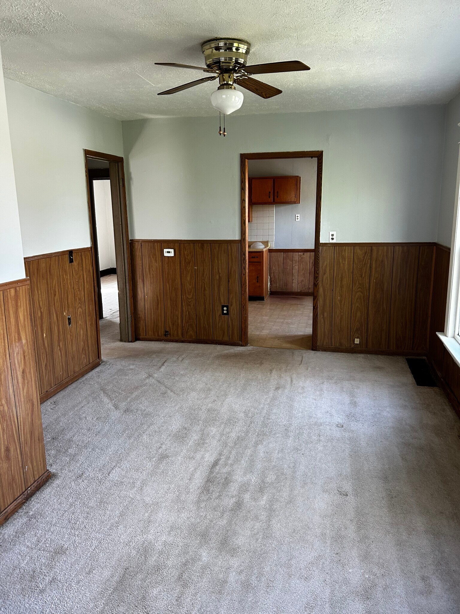 Dining room - 314 East Ave