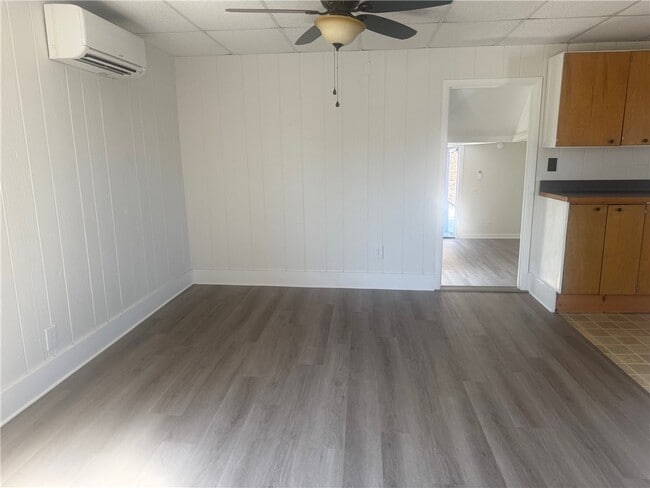 Building Photo - 221 S Franklin St