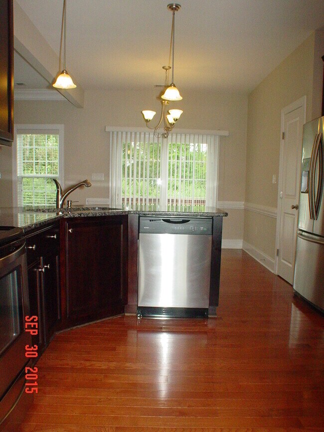 Building Photo - 124 Hurdle Ln