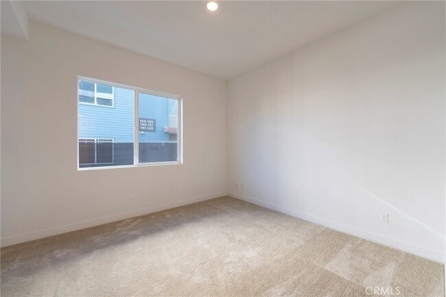 Building Photo - 121 Baluster