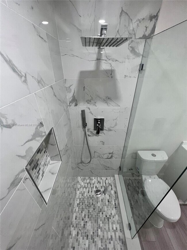 Building Photo - 16621 SW 64th Terrace