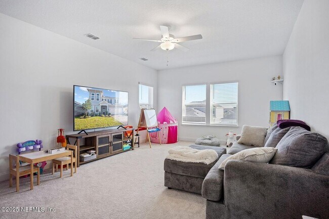 Building Photo - 181 Oaklawn Ct