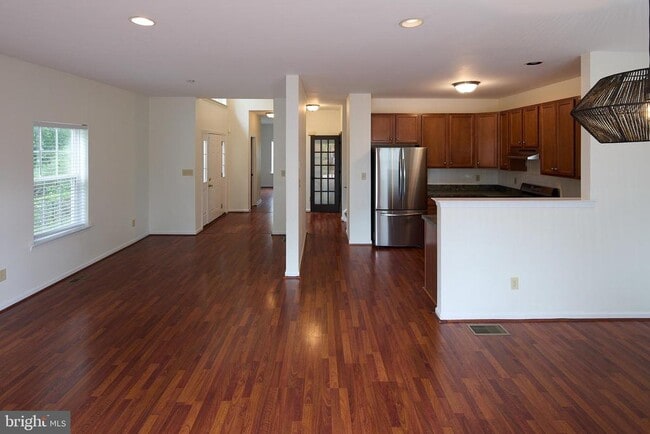 Building Photo - 929 Shenkle Dr