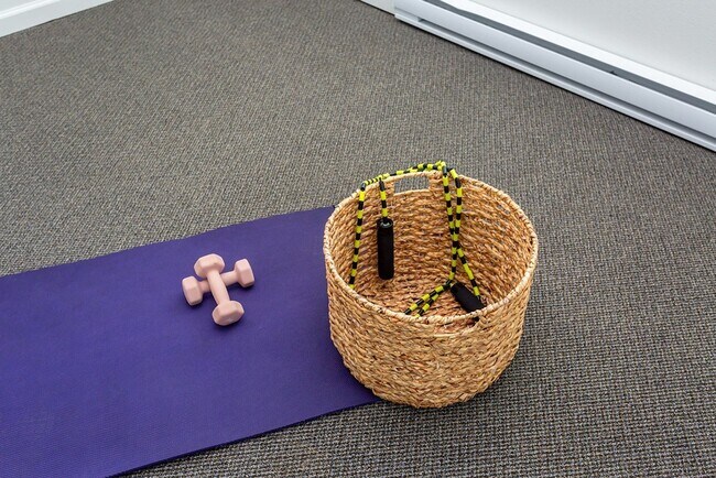 Building Photo - 3 Bedroom Homes for rent in Pleasant HIll, IA