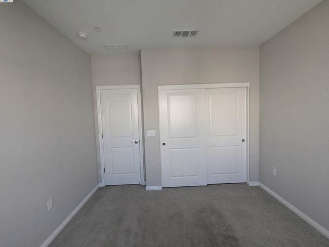 Building Photo - 5840 Virtual Ln