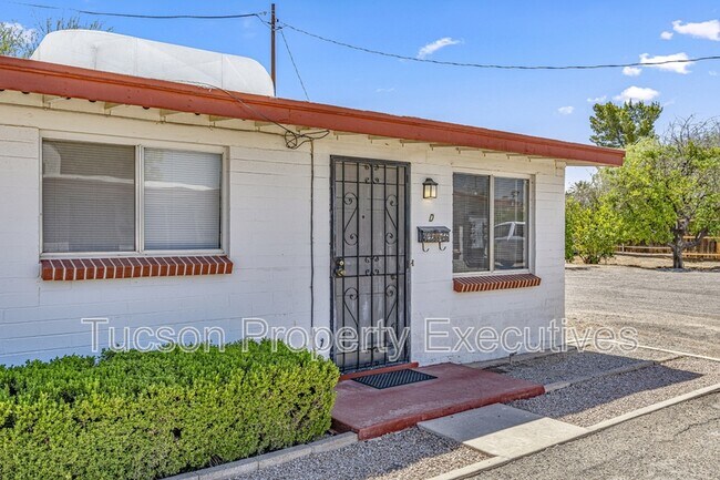 Building Photo - 4246 E Pima St