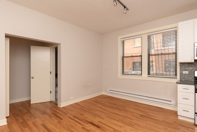 Building Photo - 2425 N Kedzie Blvd