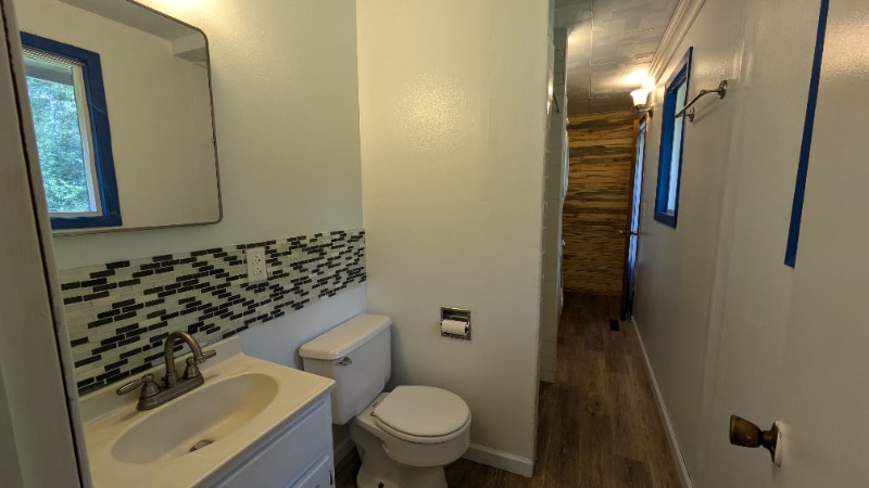 Building Photo - 808 White Ave