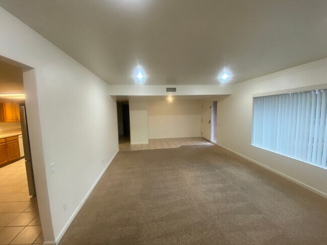 Building Photo - Spacious West Sedona home on a private 1.1...