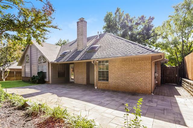 Building Photo - 2120 Steeplewood Dr