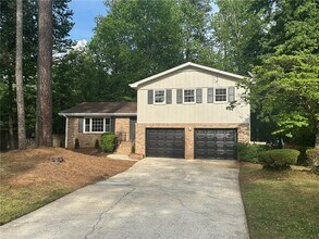 Building Photo - 2972 Pathview Ln