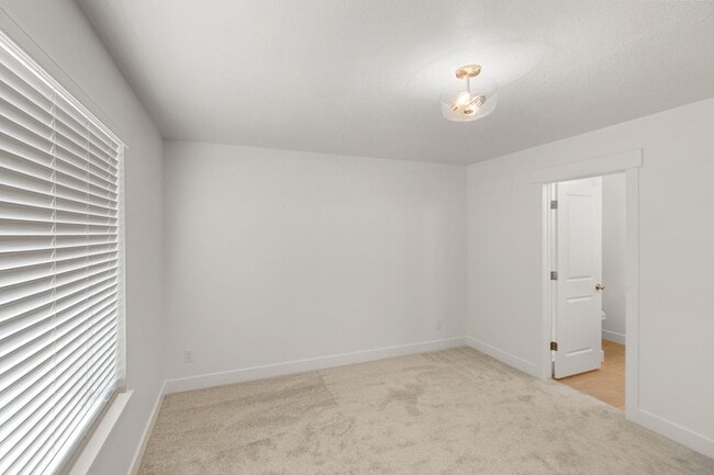 Building Photo - 3779 S 1950 W