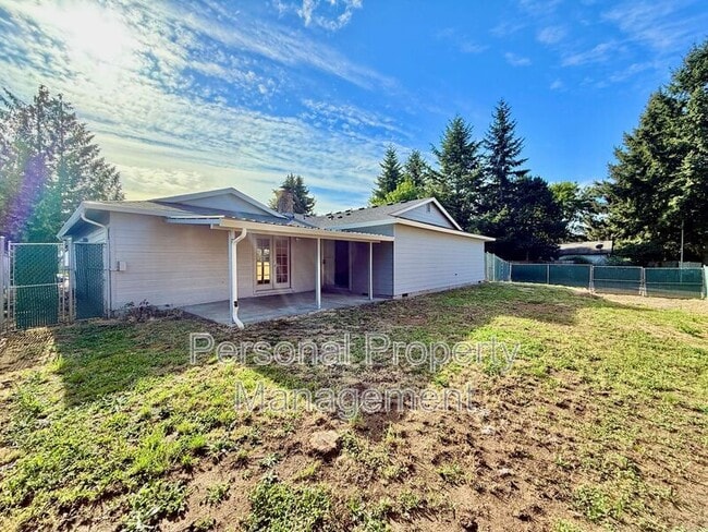 Building Photo - 4102 NE 131st Ave