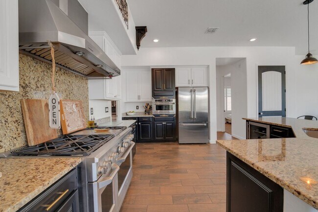 Building Photo - Spacious 4BR House in Cave Creek