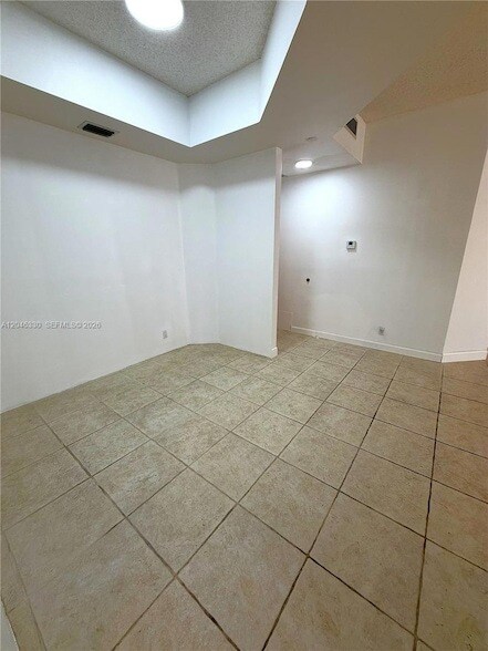 Building Photo - 3640 Yacht Club Dr