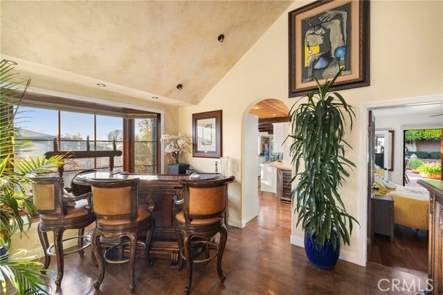 Building Photo - 486 Holly St