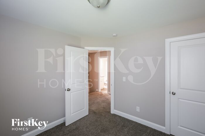 Building Photo - 760 Cherrywood St